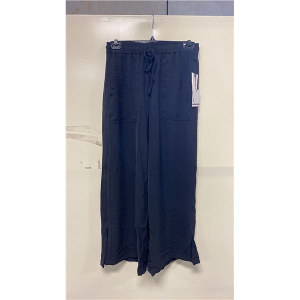 BOX OF JULES & LEOPOLD ASSORTED BLACK PULL ON WIDE LEG CROP CAPRI PANTS