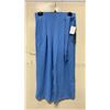 Image 1 : BOX OF JULES & LEOPOLD ASSORTED POOL SIDE PULL ON WIDE LEG CROP CAPRI PANTS