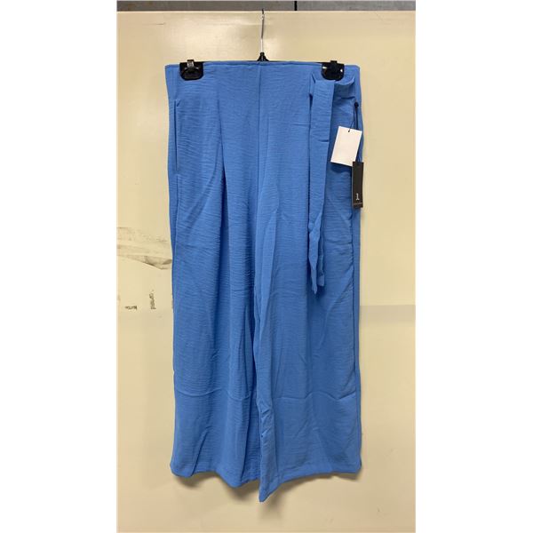 BOX OF JULES & LEOPOLD ASSORTED POOL SIDE PULL ON WIDE LEG CROP CAPRI PANTS