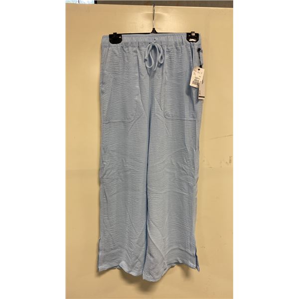 BOX OF JULES & LEOPOLD ASSORTED LIGHT BLUE PULL ON WIDE LEG CROP CAPRI PANTS