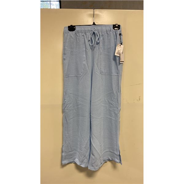 BOX OF JULES & LEOPOLD ASSORTED LIGHT BLUE PULL ON WIDE LEG CROP CAPRI PANTS