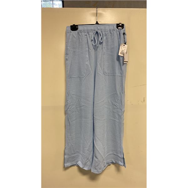 BOX OF JULES & LEOPOLD ASSORTED LIGHT BLUE PULL ON WIDE LEG CROP CAPRI PANTS