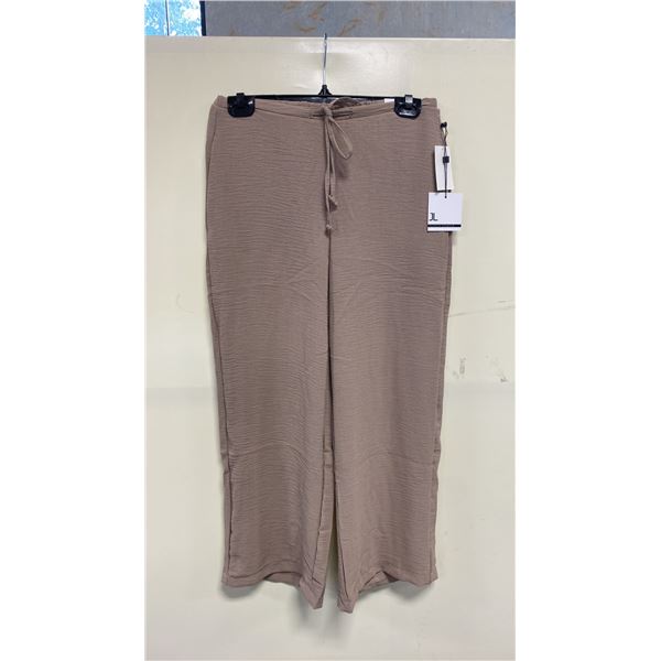 BOX OF JULES & LEOPOLD ASSORTED CAPPUCCINO PULL ON WIDE LEG CROP CAPRI PANTS