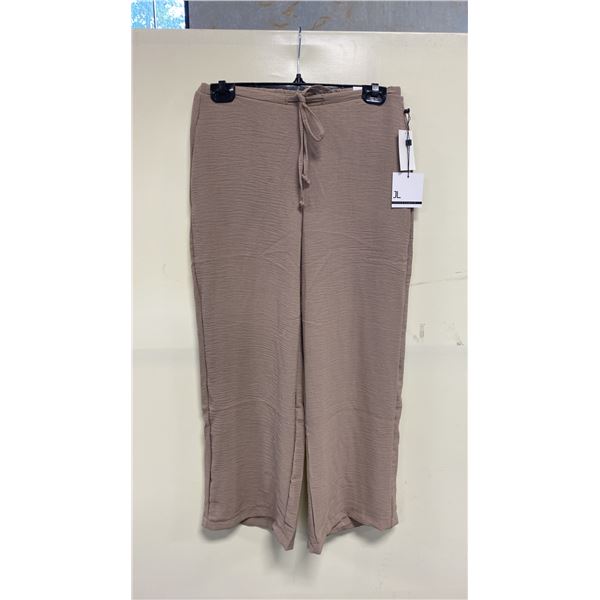 BOX OF JULES & LEOPOLD ASSORTED CAPPUCCINO PULL ON WIDE LEG CROP CAPRI PANTS