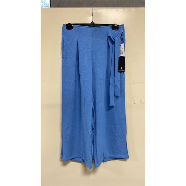 BOX OF JULES & LEOPOLD ASSORTED POOL SIDE PULL ON WIDE LEG CROP CAPRI PANTS