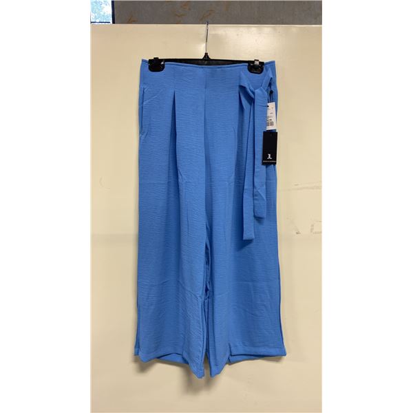 BOX OF JULES & LEOPOLD ASSORTED POOL SIDE PULL ON WIDE LEG CROP CAPRI PANTS