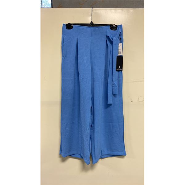 BOX OF JULES & LEOPOLD ASSORTED POOL SIDE PULL ON WIDE LEG CROP CAPRI PANTS