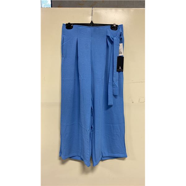 BOX OF JULES & LEOPOLD ASSORTED POOL SIDE PULL ON WIDE LEG CROP CAPRI PANTS