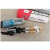 Image 4 : Lot of Reloading and Optics Items — 12-Gauge Lee Bullet Mold, 30-Power Lighted Head, Microscope