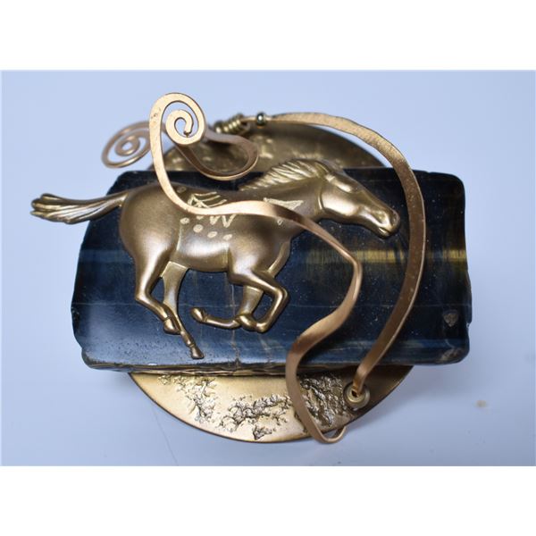 Tiger’s Eye Horse Brooch