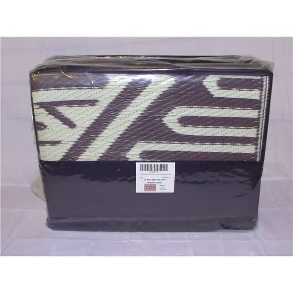 6'x9' Reversible Outdoor or Capming Rug - Brown and White
