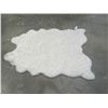 Image 2 : Mon Chateau Luxury Collection White Rug, 50 x 72 Inches