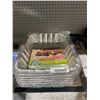 Image 2 : 16  Handy-Foil Eco-Foil Roaster/Baker Pans With Lids