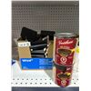Image 1 : Lot of 32 Foam Brushes with 2 Cans of Varathane Gel Stain, 946 mL Each