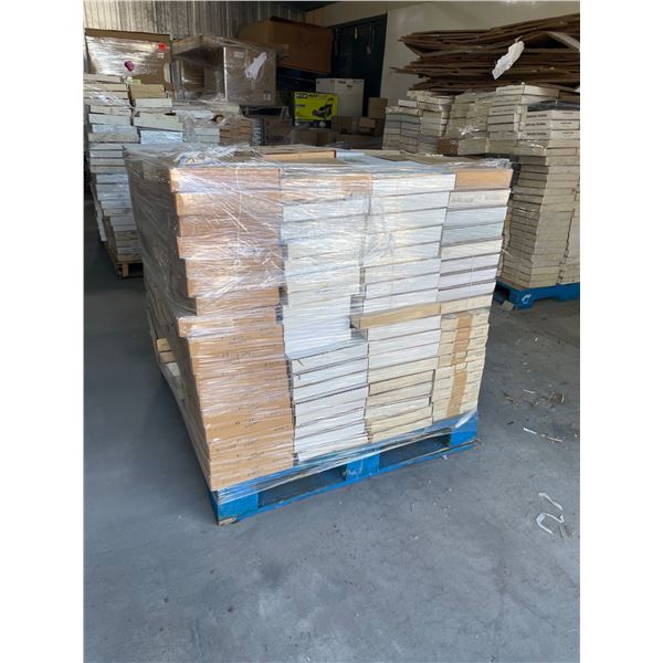 Pallet Lot of Estimated 260 Collectors Plates Assorted themes and styles