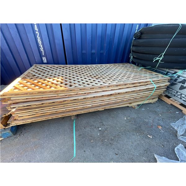 4’x8′ Diagonal Lattice Wooden Panel - BID IS FOR ONE PANEL