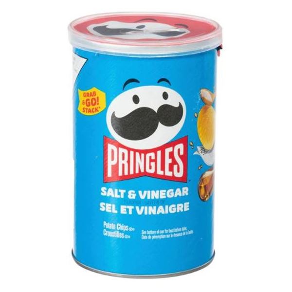 Pringles Salt & Vinegar Chips 12-Pack (68g Each)