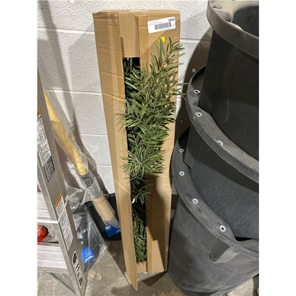 Lot of 12 Artificial Bamboo Stems, 25x109cm, Green