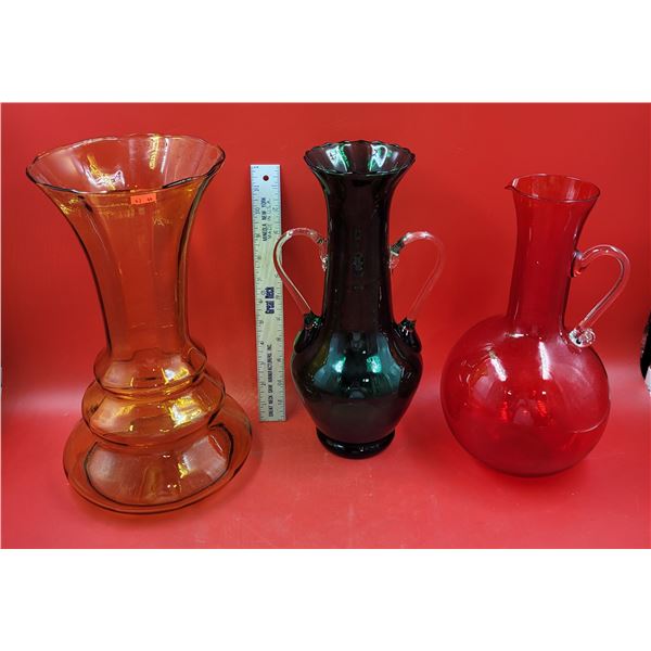 3 VTG Coloured Glass Vases