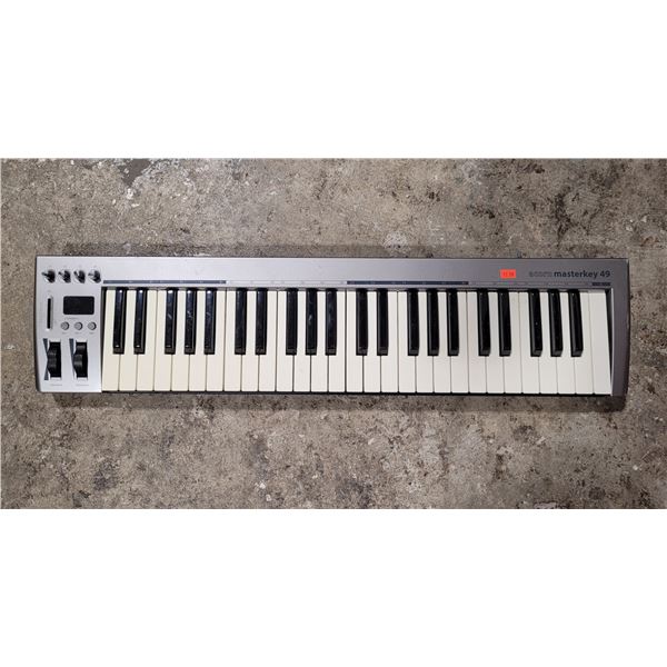 Acorn Masterkey 49 Keyboard