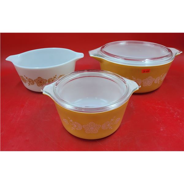 3 VTG Pyrex "Butterfly Gold" Casserole Dishes