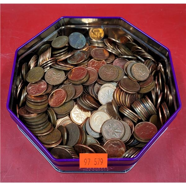 Lot of Assorted Canadian Pennies