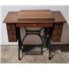 Image 1 : Antique Cast Iron Singer Sewing Machine Table w/ Treadle Base