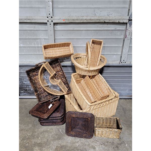 Lot of Woven Wicker Baskets & Trays