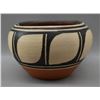 Image 2 : SANTO DOMINGO POTTERY BOWL (ARTHUR AND HILDA CORIZ)