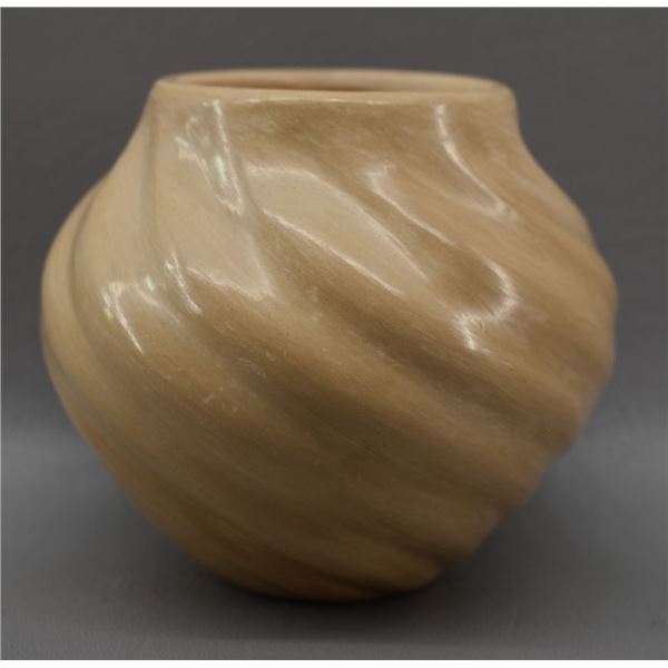 JEMEZ POTTERY BOWL (MARY TSOSIE)