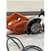 Image 2 : BLACK& DECKER CIRCULAR SAW AND BLACK& DECKER FLAP WHEEL STRIPPER BOTH WORKING