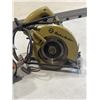 Image 3 : BLACK& DECKER CIRCULAR SAW AND BLACK& DECKER FLAP WHEEL STRIPPER BOTH WORKING