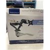 Image 1 : INSIGNIA DUAL HYDRAULIC MONITOR MOUNT