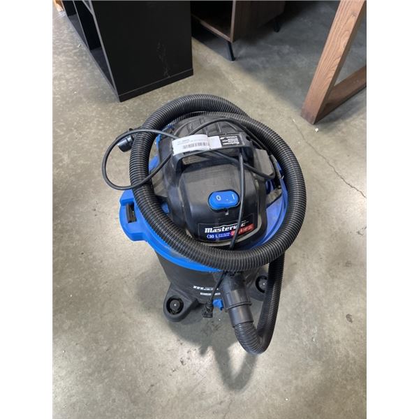 MASTERCRAFT 30L 4HP SHOP VAC, WORKING