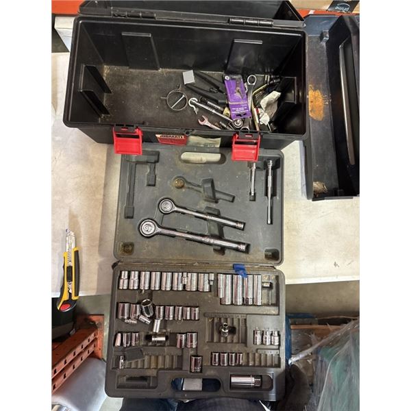 CASED SOCKET SET, AND TOOLBOX