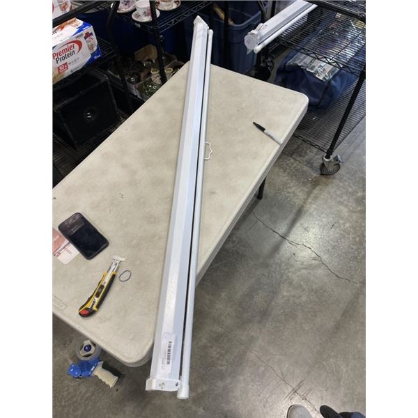 5FT PROJECTOR SCREEN