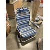 Image 1 : TOMMY BAHAMA BACKPACK CONVERTIBLE LOUNGE CHAIR