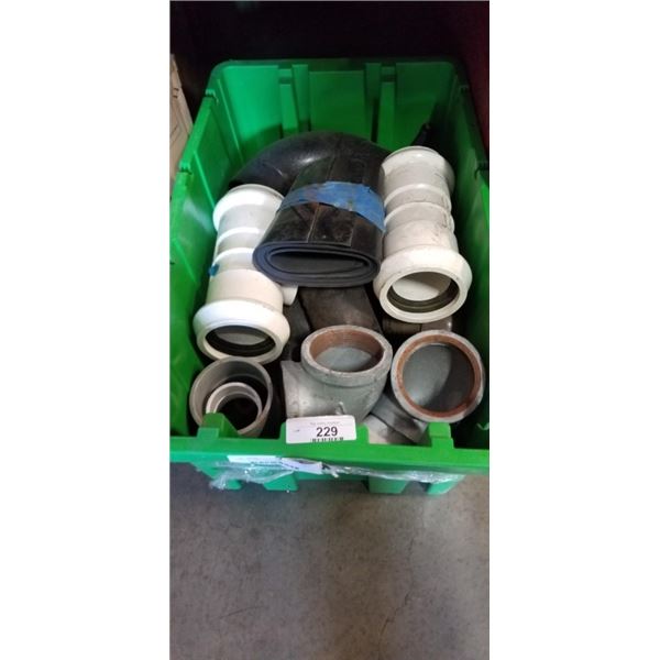 TOTE OF VARIOUS FITINGS