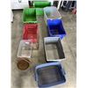 Image 1 : 8 TOTES AND 1 WICKER BASKET