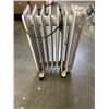 Image 2 : OIL HEATER