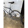 Image 2 : GREY BLUE SCOTT BIKE
