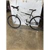 Image 1 : WHITE ROCKY MOUNTAIN BIKE