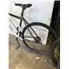Image 2 : WHITE ROCKY MOUNTAIN BIKE