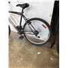 Image 2 : BLACK SUPERCYCLE BIKE