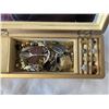Image 2 : VINTAGE JEWELRY BOX W/ CONTENTS, WIND UP FOR WALTZ OF FLOWERS, MARKED SCHMID NO 272 JAPAN