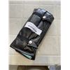Image 1 : CASED HAIR DRESSING SET