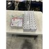 Image 1 : 2 NEW BATHROOM RUGS AND STAINLESS STEEL PESSURE SURFACE MACHINE