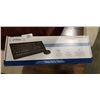 Image 1 : INSIGNIA WIRELESS KEYBOARD AND MOUSE