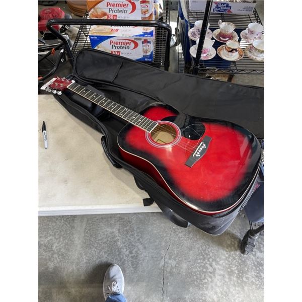HUNTINGTON ACCOUSTIC GUITAR IN CASE
