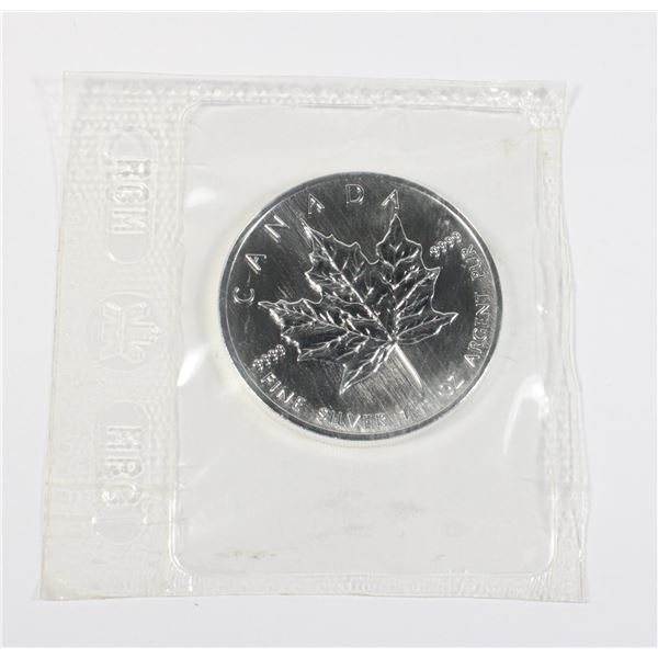 1 OZ 2004 CANADIAN MAPLE LEAF SILVER COIN